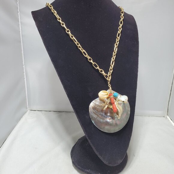 Banana Republic mother of pearl seashell with charms on a gold chain - Picture 1 of 10